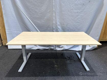 Höj och sänkbart skrivbord