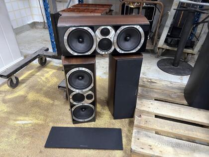 Högtalare Wharfedale Diamond 10.CM  (1)