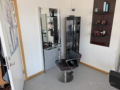 Frisörstol + spegel  (1)