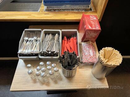 Bestick ca 250st delar (2)