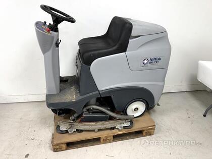 Golvskurmaskin Nilfisk BR 751