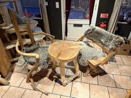 Bord & stolar, träsrustikt  (8)