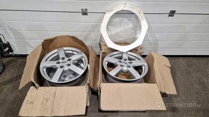 4st - 16" LM-fälgar Alutec ALA656