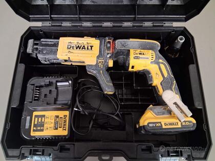 Skruvautomat, Dewalt