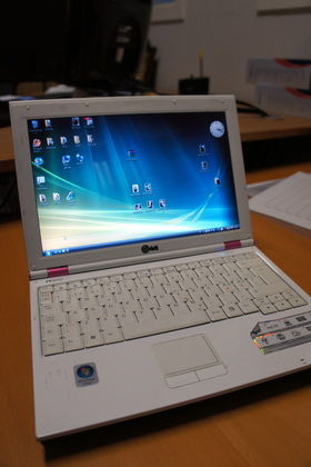 Laptop, LG Z1 R200