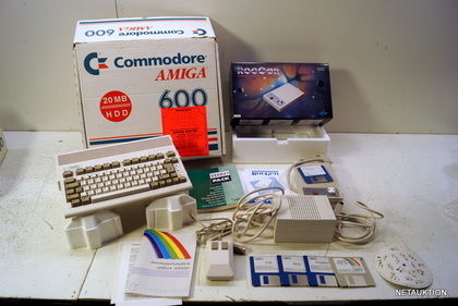 Commodore Amiga 600 HD (1)