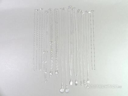 Halsband i silver, 12st Halsband i silver, 12st