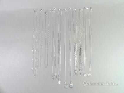 Halsband i silver, 12st Halsband i silver, 12st