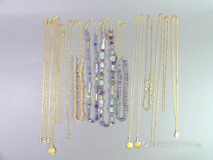 Halsband i silver, 12st Halsband i silver, 12st