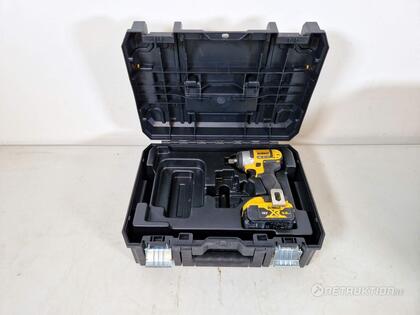 Mutterknack, Dewalt