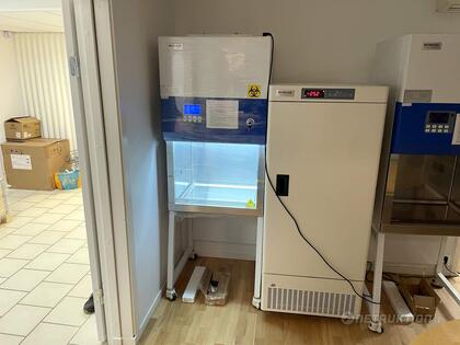 Biological Safety Cabinet  (2)