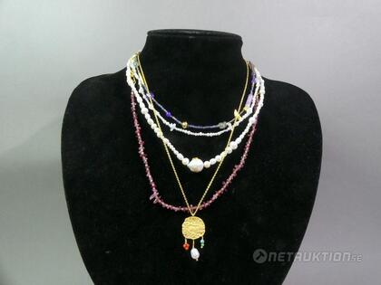 Halsband i silver, 5 st Halsband i silver, 5 st