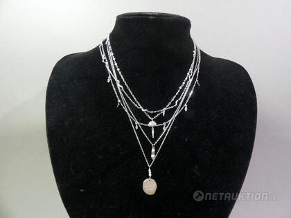 Halsband i silver, 5 st