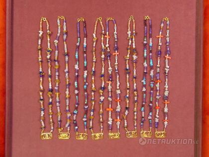 Halsband i silver, 8 st