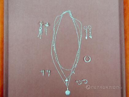 Blandade smycken i silver, 8st