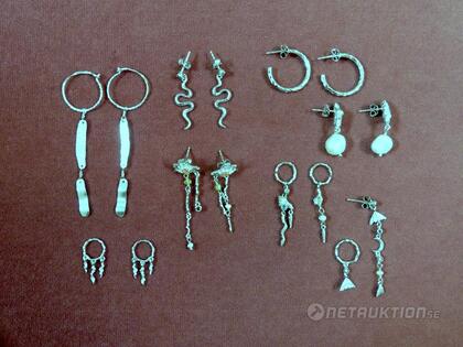 Örhängen i silver, 8 st Örhängen i silver, 8 st