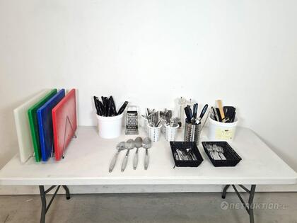 Bestick, knivar mm