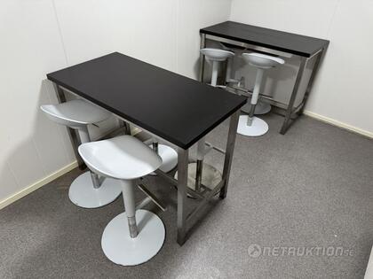 Höga bord och pallar