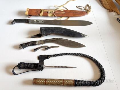 Piska, machete & Gurkha