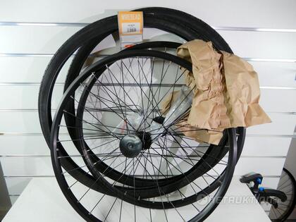 Cykelfälgar, fram & bak, 26" + däck