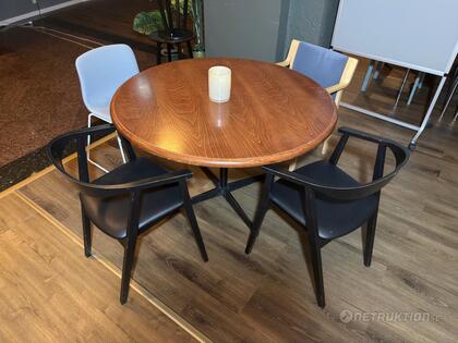Runt bord + stolar (1) Runt bord + stolar (1)