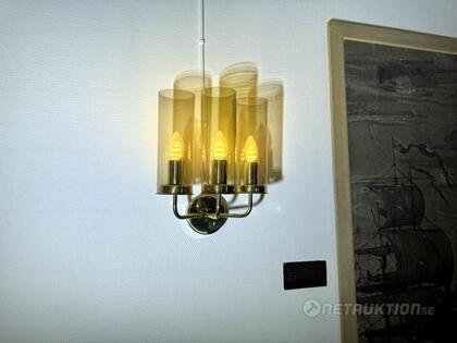 Vägglampa 1/3-armade