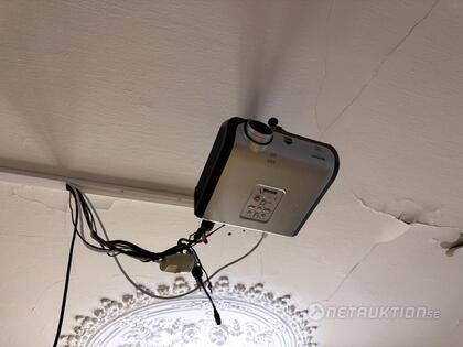 Projektor och duk, Sharp