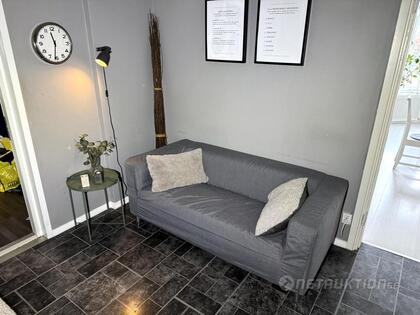 Soffa, speglar och dekoration Soffa, speglar och dekoration