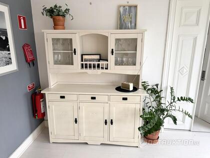 Skänk och skåp Skänk och skåp