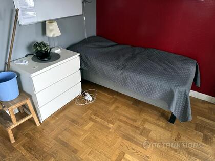 Säng och byråer Säng och byråer