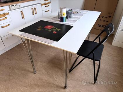 Bord och stol Bord och stol