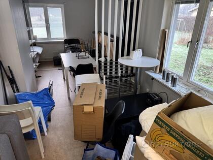 Förråd med diverse möbler Förråd med diverse möbler