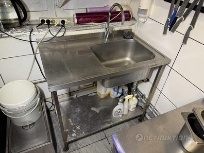 Diskbänk med blandare