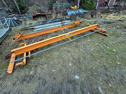 Traversbalk 1000kg (1) Traversbalk 1000kg (1)