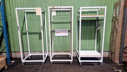 3st Rullbara (Kläd) ställningar/vagnar