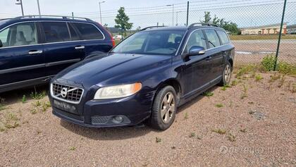 Volvo V70 2.4D (FMH697) -10