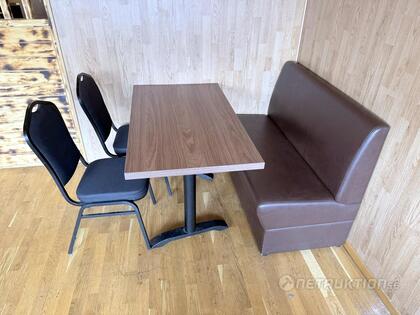 Soffa, bord och stolar (1)