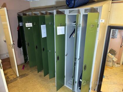 Omklädnadsskåp, 9 dörrar