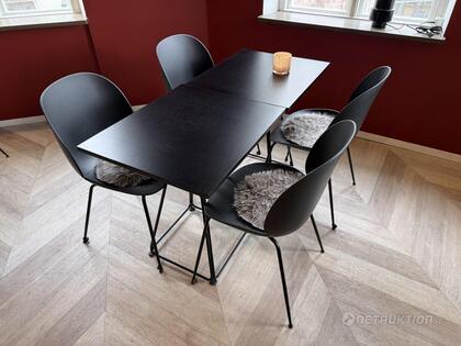Bord 2-sits + stolar  (2)