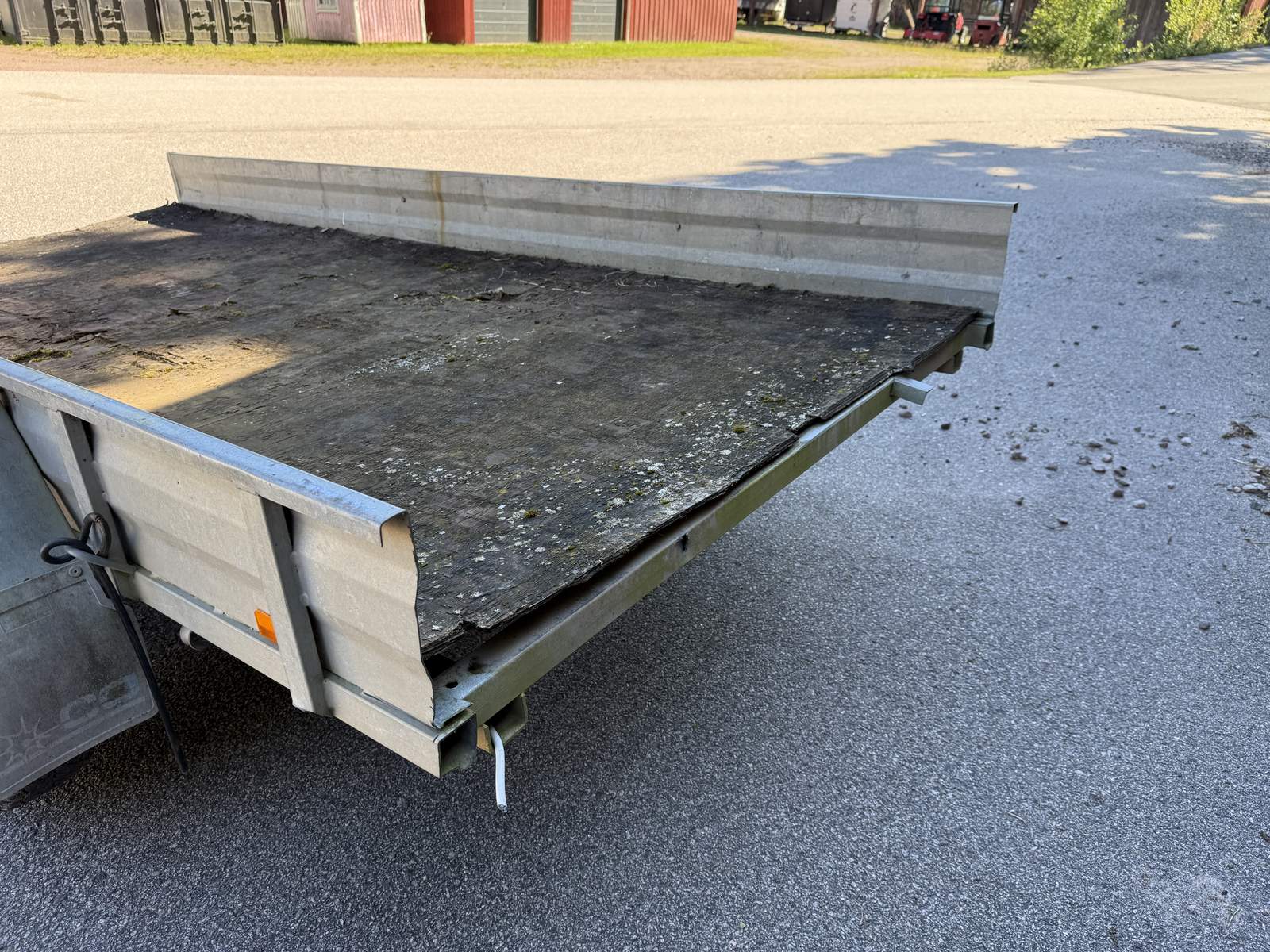 Släpkärra (1) Släpkärra (1)