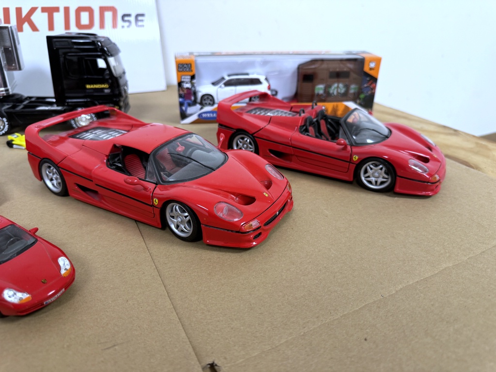 Modellbilar bl.a. Ferrari F50, lastbil mfl Modellbilar bl.a. Ferrari F50, lastbil mfl