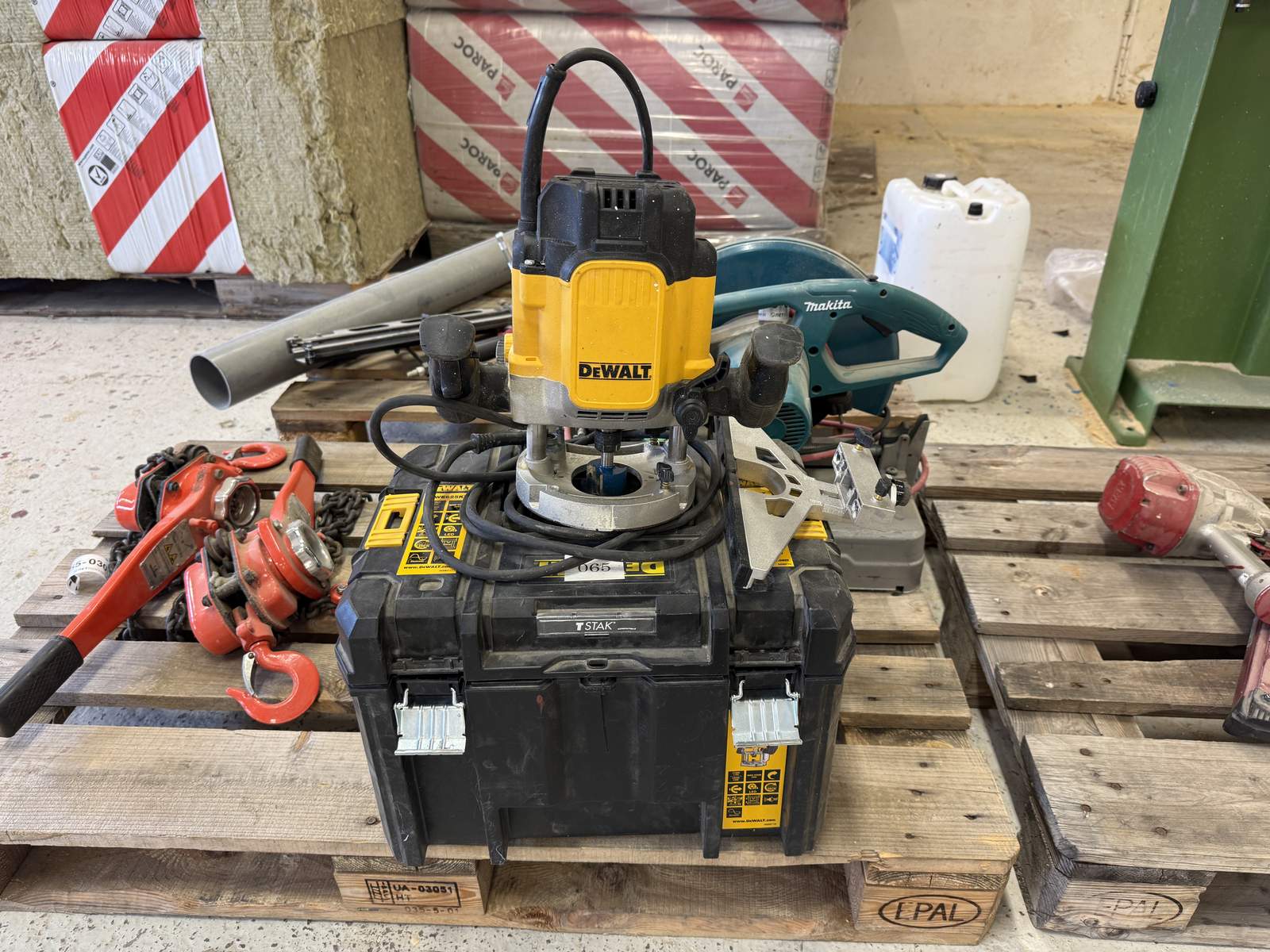 Handöverfräs DeWalt DWE625-QS