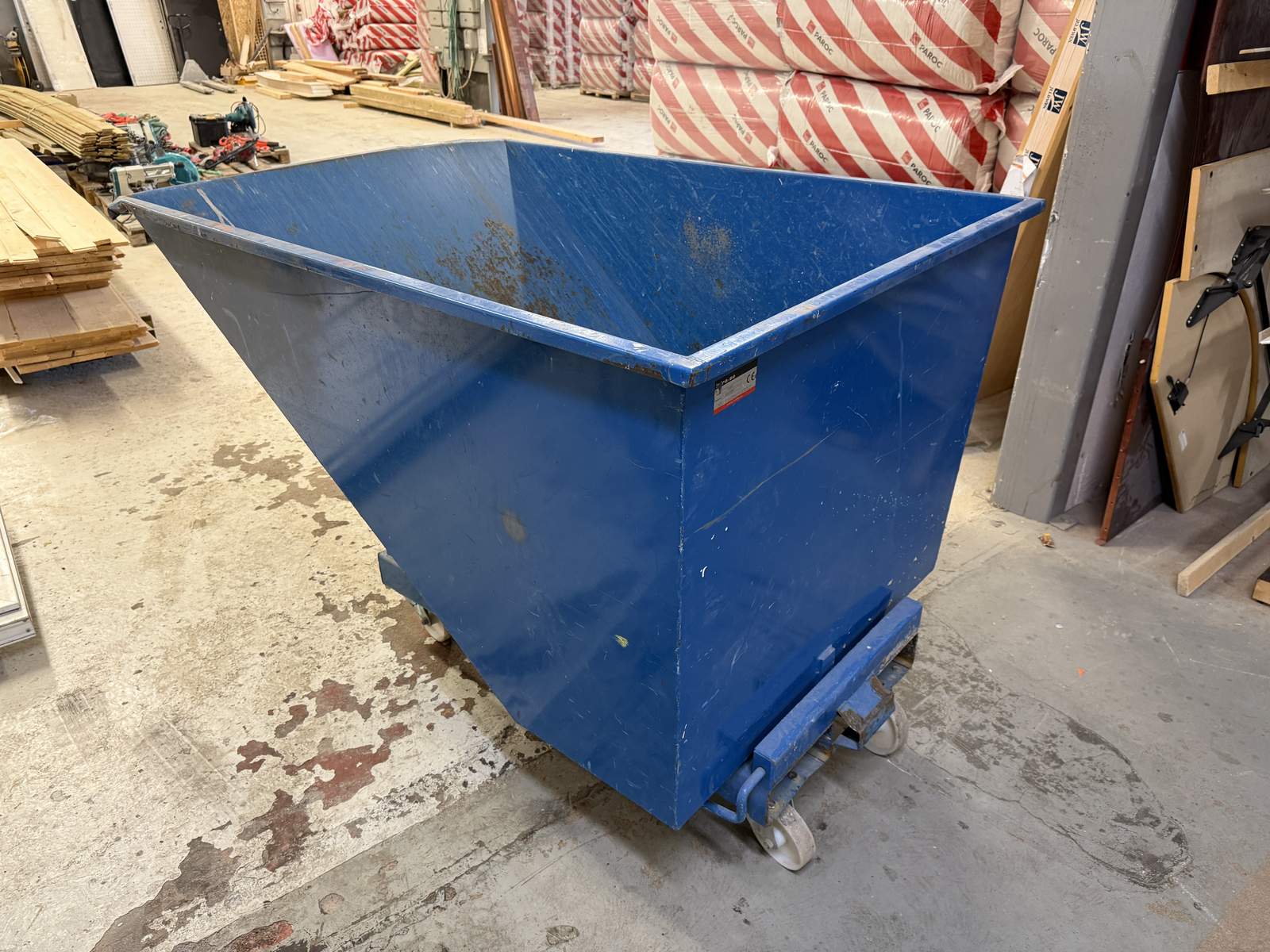 Tippbar container 