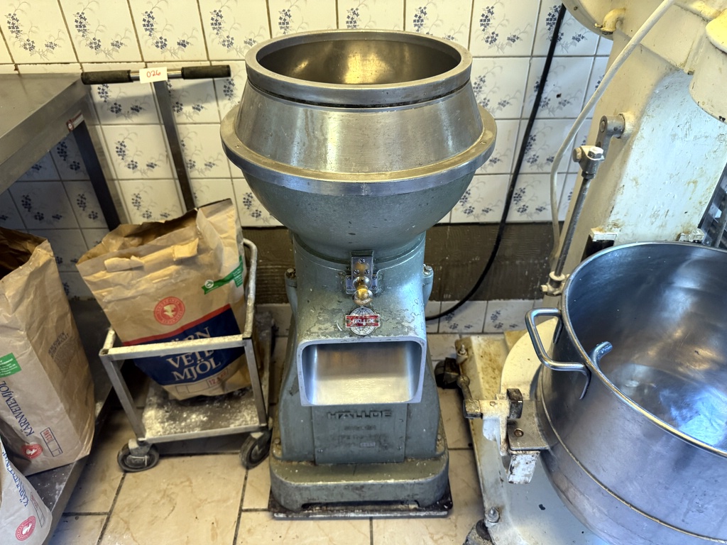 Skärmaskin Hällde RG-1
