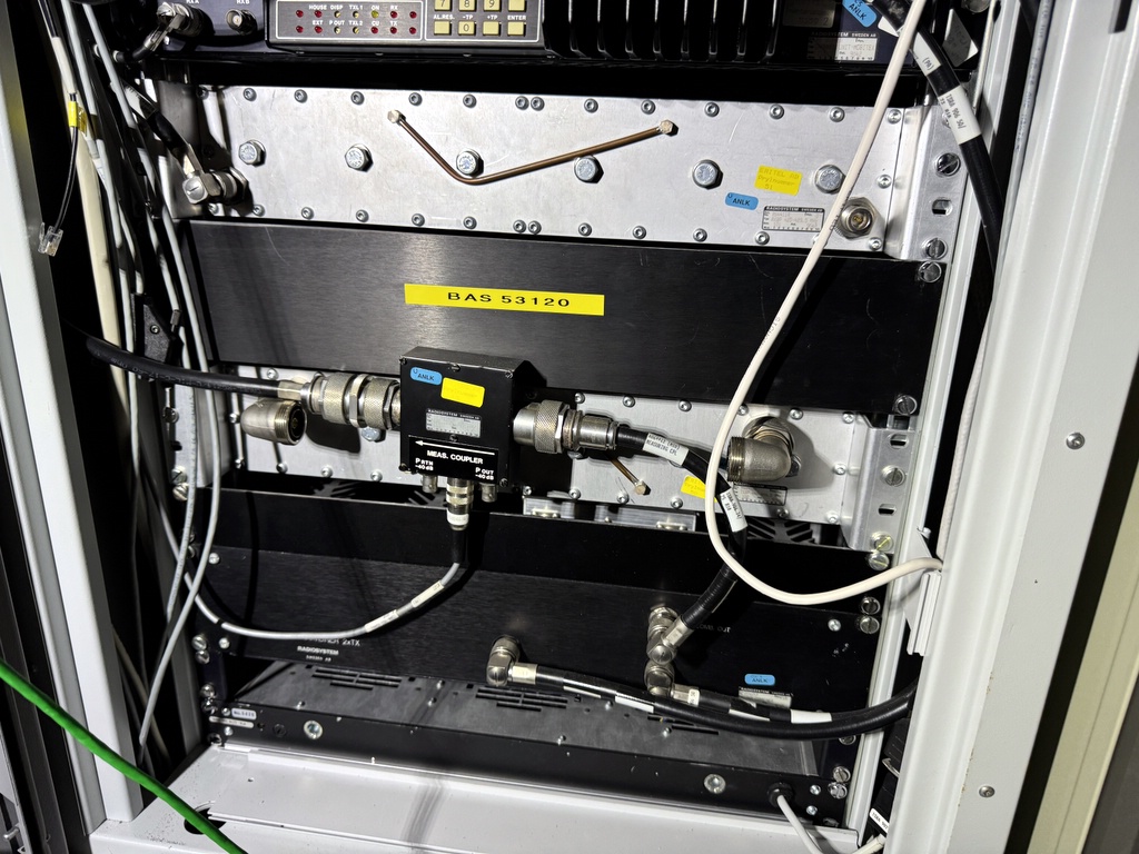 Serverskåp med Mobitex radiosystem Serverskåp med Mobitex radiosystem