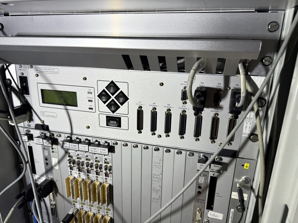 Serverskåp med Mobitex radiosystem Serverskåp med Mobitex radiosystem