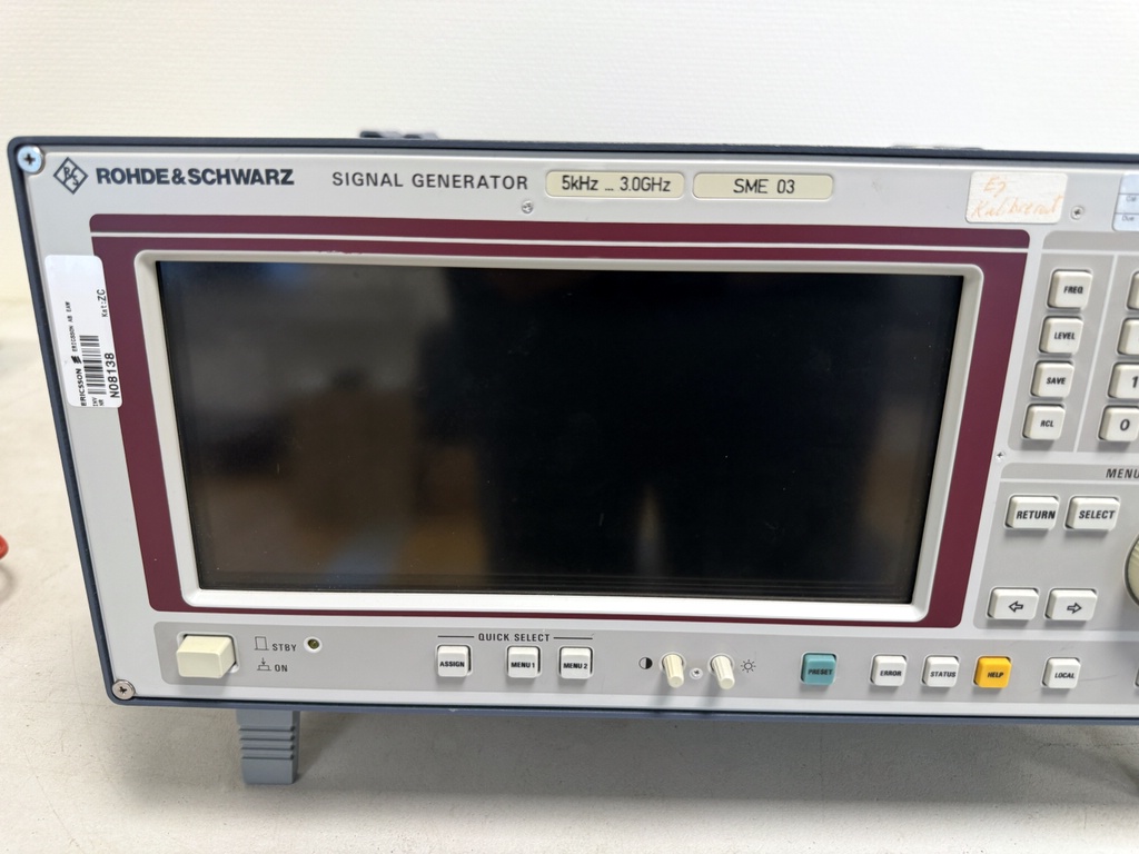 Rohde & Schwarz Signal Generator 5kHz-3.0GHz Rohde & Schwarz Signal Generator 5kHz-3.0GHz