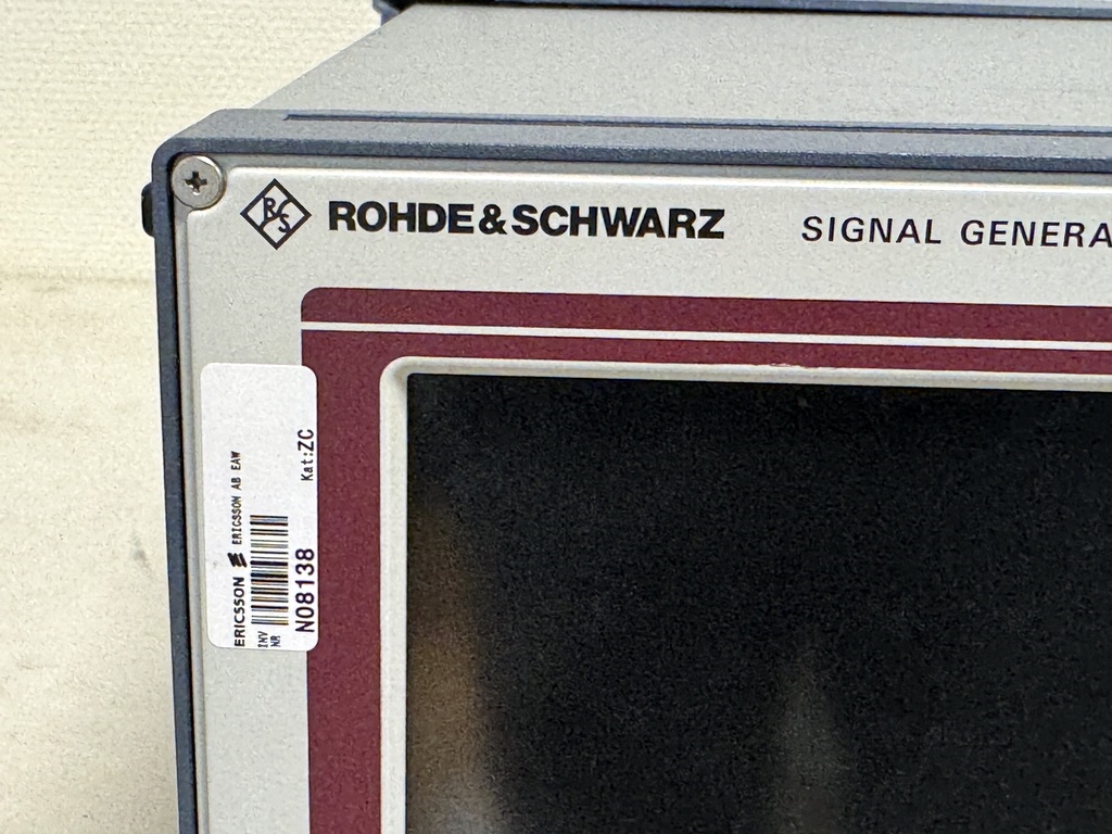 Rohde & Schwarz Signal Generator 5kHz-3.0GHz Rohde & Schwarz Signal Generator 5kHz-3.0GHz