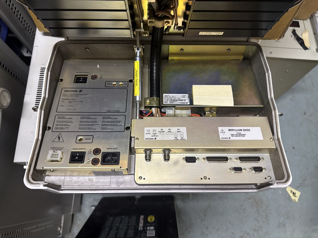 Radioutrustning, Ericsson BRU3901-D Radioutrustning, Ericsson BRU3901-D