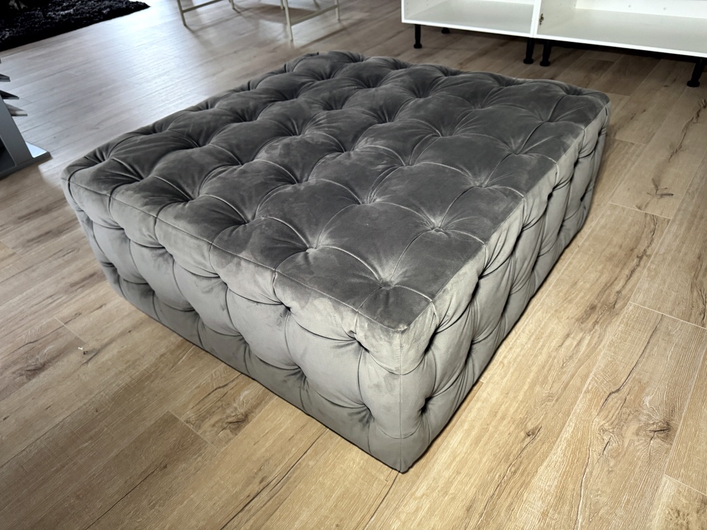 Sittpuff, 100x100cm Sittpuff, 100x100cm